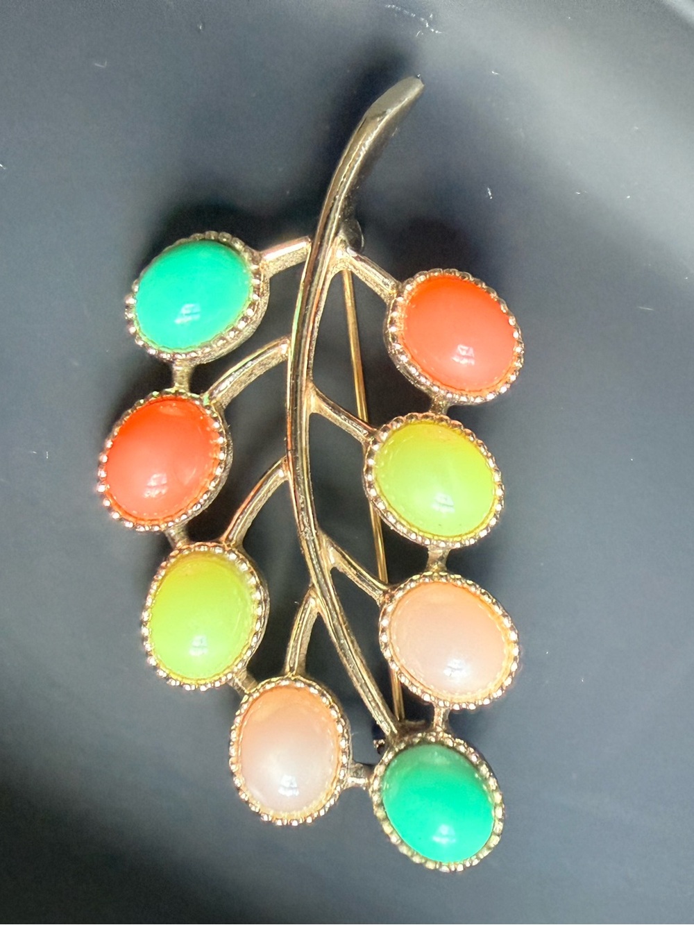Vintage 1973 Sarah Coventry "Candy Land" brooch pin - Picture 3 of 6